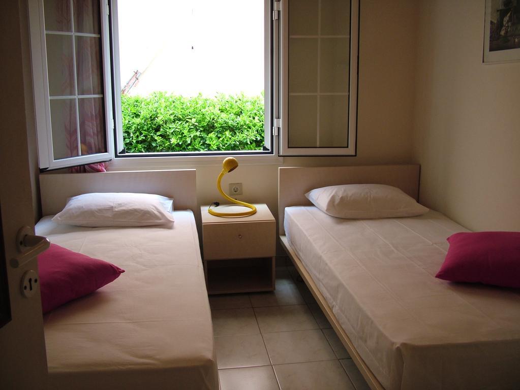 Spiridoula Apartments 에이지오스스테파노스 외부 사진